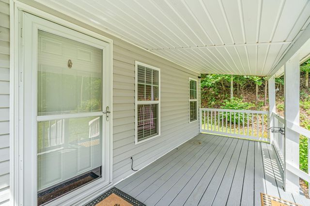 825 County Road 82, Athens, TN 37303