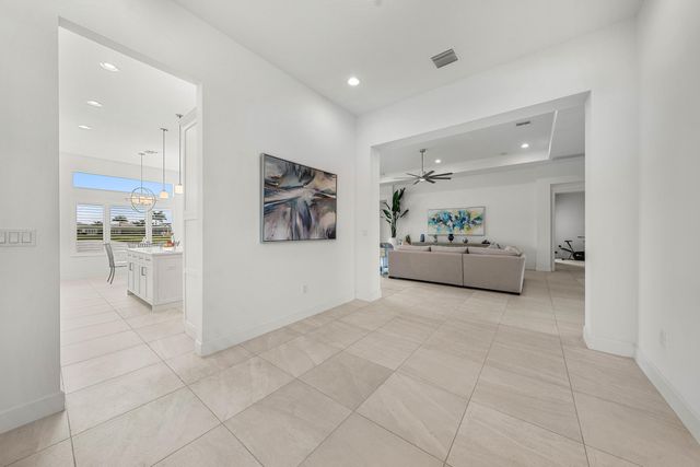 12926 Green Guava Avenue, Boynton Beach, FL 33473