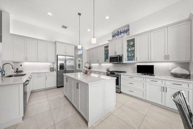 12926 Green Guava Avenue, Boynton Beach, FL 33473