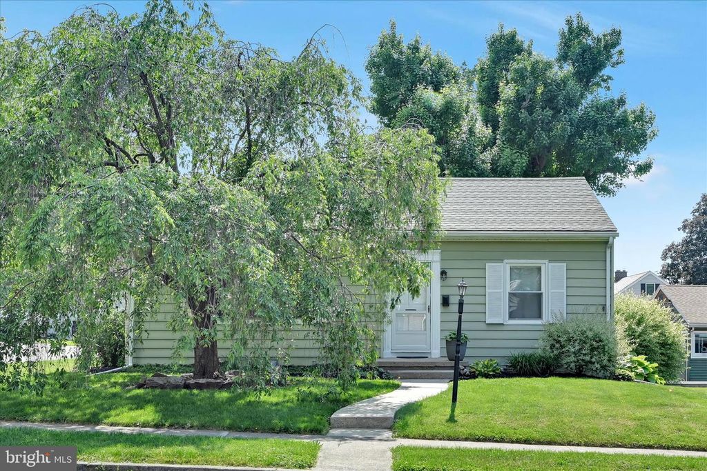 312 S MOUNT JOY ST, Elizabethtown, PA 17022