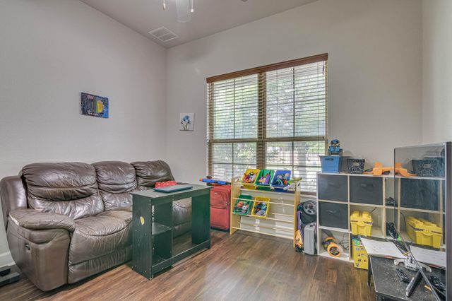 2709 Belicia LN, Round Rock, TX 78665