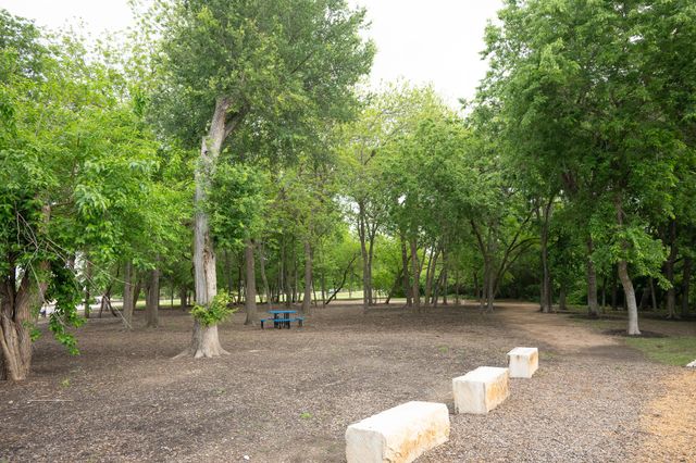 2709 Belicia LN, Round Rock, TX 78665