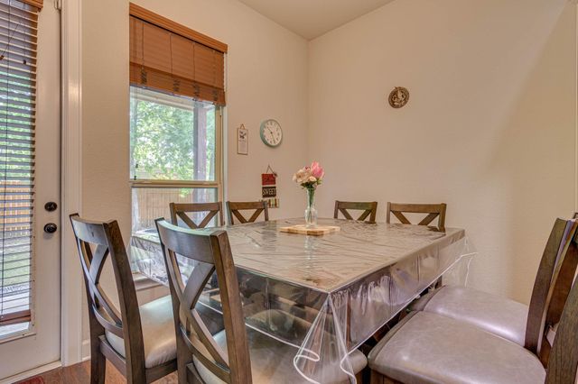 2709 Belicia LN, Round Rock, TX 78665