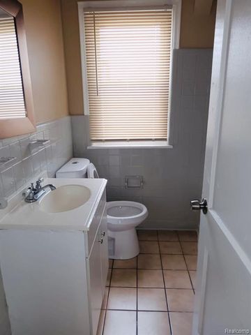 16069 Liberal Street, Detroit, MI 48205