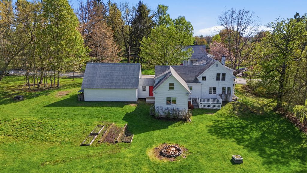 560 W Auburn Road, Auburn, ME 04210 — photo 3