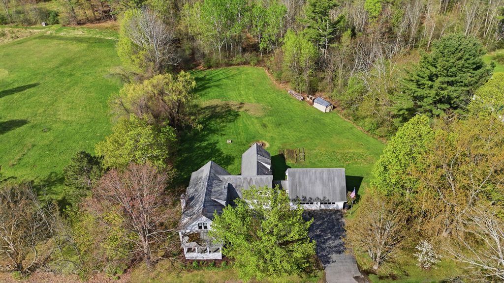 560 W Auburn Road, Auburn, ME 04210 — photo 4