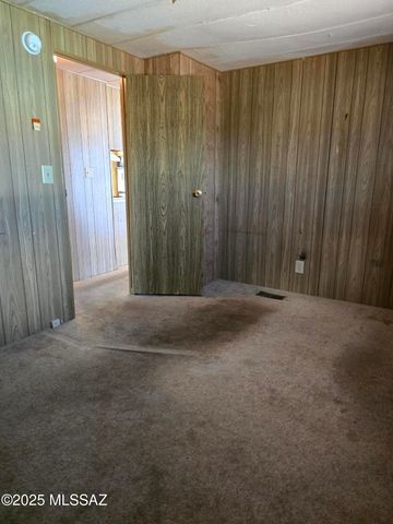 201 W Rama Drive, Green Valley, AZ 85614