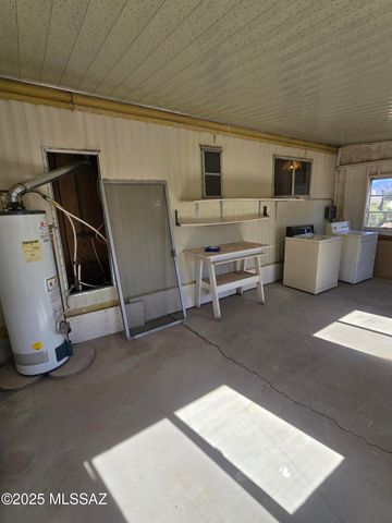 201 W Rama Drive, Green Valley, AZ 85614