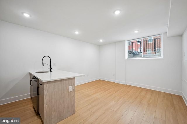 612 N 39TH ST, Philadelphia, PA 19104