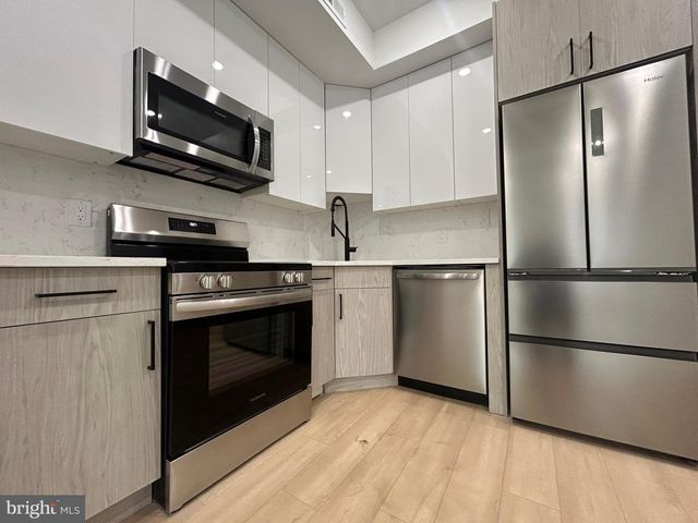 612 N 39TH ST, Philadelphia, PA 19104