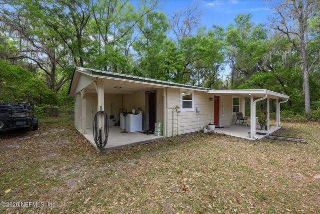 111 HOLLY Drive, Florahome, FL 32140
