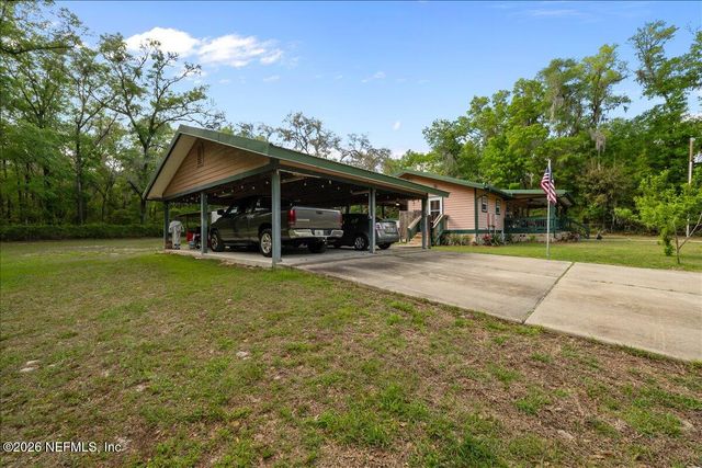 111 HOLLY Drive, Florahome, FL 32140