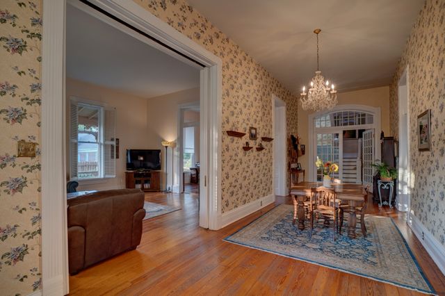 305 4th Ave, S, Franklin, TN 37064