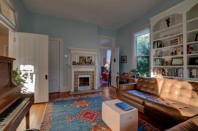 305 4th Ave, S, Franklin, TN 37064