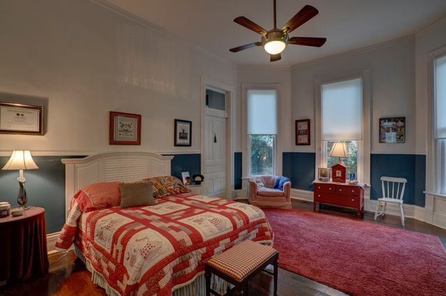 305 4th Ave, S, Franklin, TN 37064