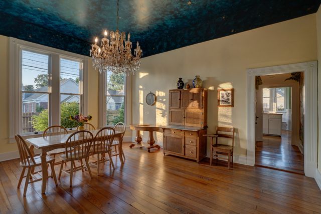 305 4th Ave, S, Franklin, TN 37064