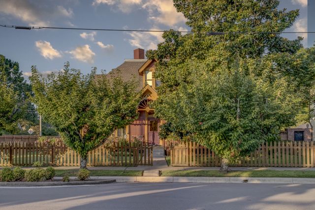 305 4th Ave, S, Franklin, TN 37064