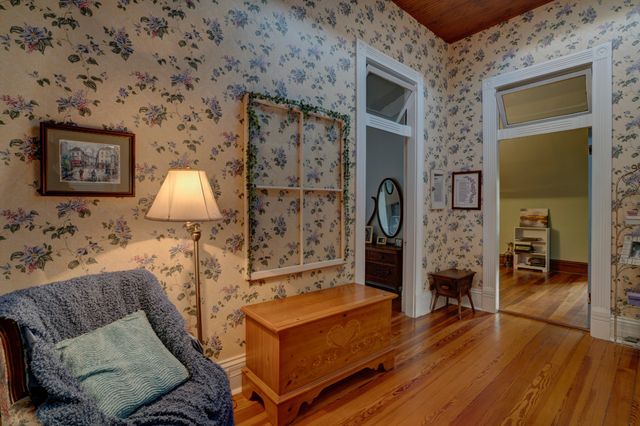 305 4th Ave, S, Franklin, TN 37064