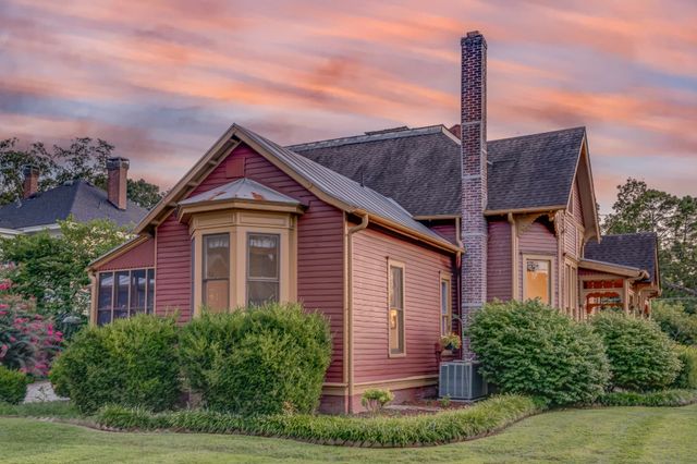 305 4th Ave, S, Franklin, TN 37064