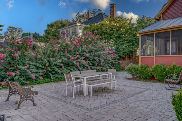 305 4th Ave, S, Franklin, TN 37064