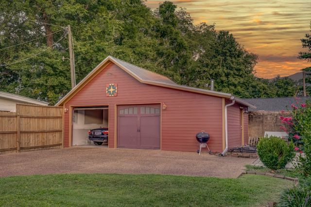 305 4th Ave, S, Franklin, TN 37064