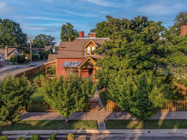 305 4th Ave, S, Franklin, TN 37064