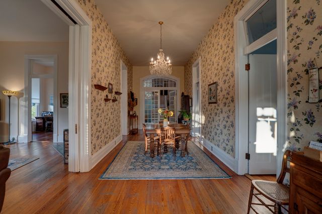 305 4th Ave, S, Franklin, TN 37064