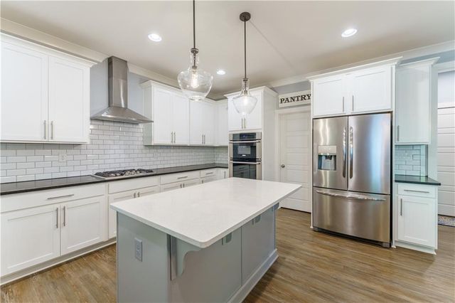 4549 Broadwell Circle, Flowery Branch, GA 30542