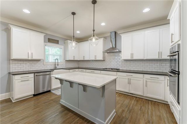 4549 Broadwell Circle, Flowery Branch, GA 30542