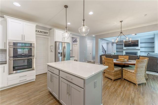 4549 Broadwell Circle, Flowery Branch, GA 30542