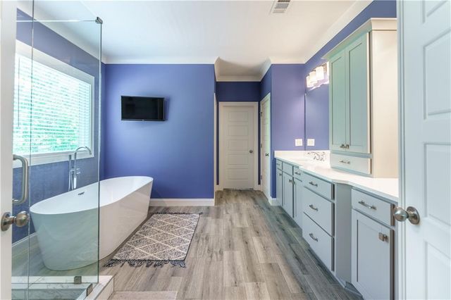 4549 Broadwell Circle, Flowery Branch, GA 30542