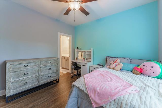 4549 Broadwell Circle, Flowery Branch, GA 30542