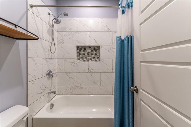 4549 Broadwell Circle, Flowery Branch, GA 30542