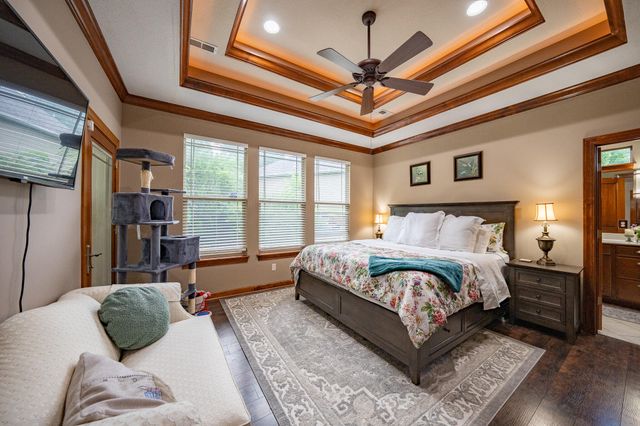 1705 BALLENTINE LN, Columbia, MO 65201