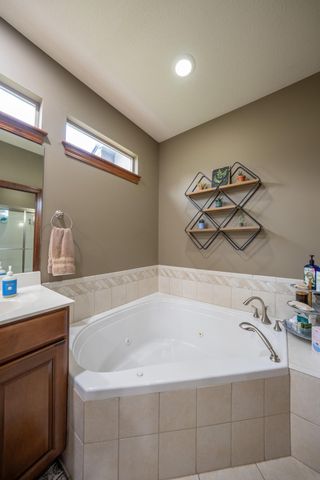 1705 BALLENTINE LN, Columbia, MO 65201
