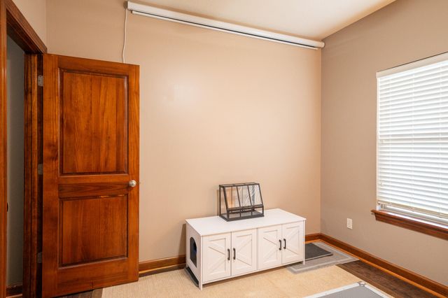 1705 BALLENTINE LN, Columbia, MO 65201