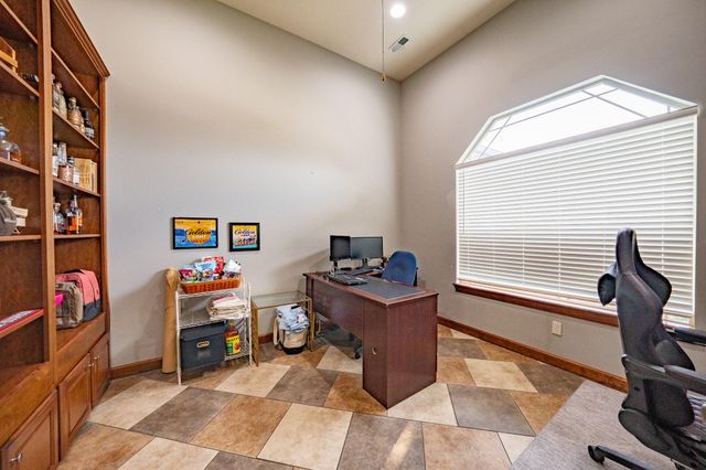 1705 BALLENTINE LN, Columbia, MO 65201