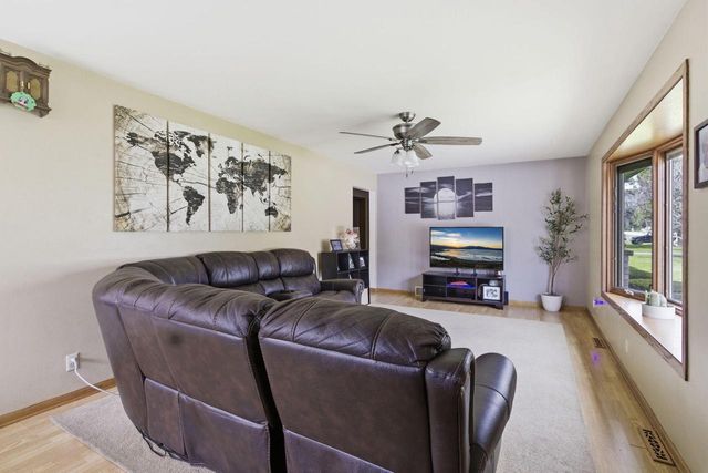 8037 Slater AVENUE, Mount Pleasant, WI 53406