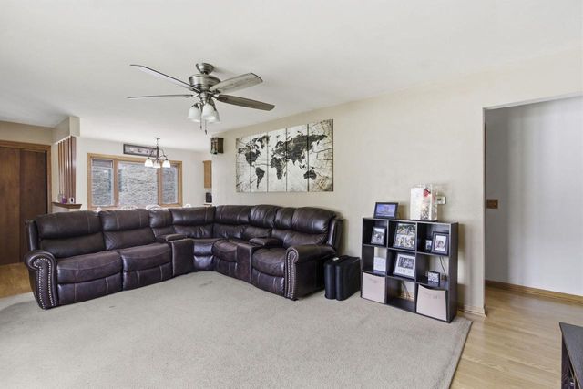 8037 Slater AVENUE, Mount Pleasant, WI 53406