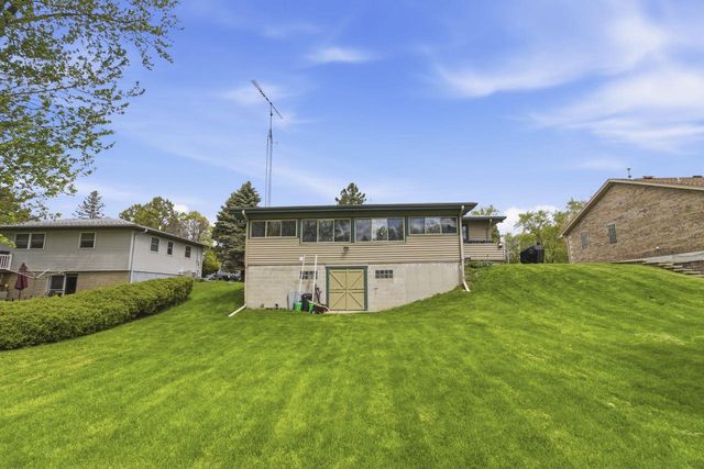 8037 Slater AVENUE, Mount Pleasant, WI 53406