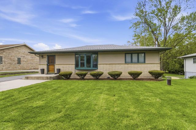 8037 Slater AVENUE, Mount Pleasant, WI 53406