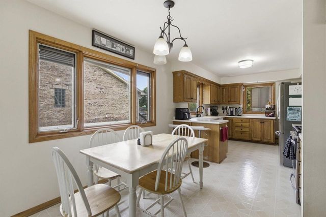 8037 Slater AVENUE, Mount Pleasant, WI 53406