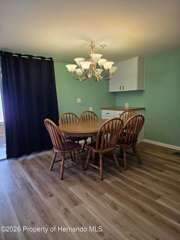 7606 Dinsmore Street, Brooksville, FL 34613