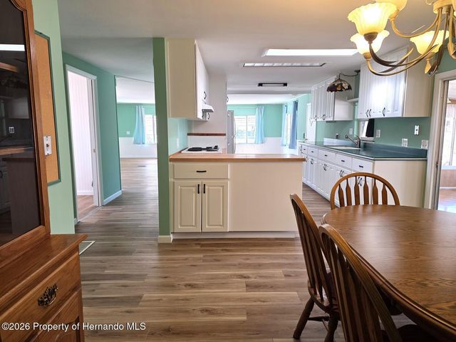 7606 Dinsmore Street, Brooksville, FL 34613