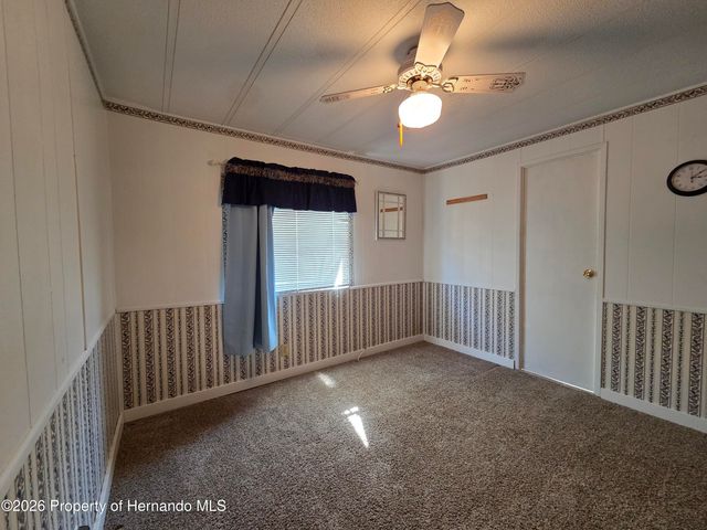 7606 Dinsmore Street, Brooksville, FL 34613