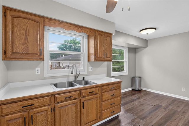 1965 Robin Road, Beloit, WI 53511