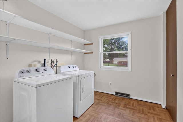 1965 Robin Road, Beloit, WI 53511