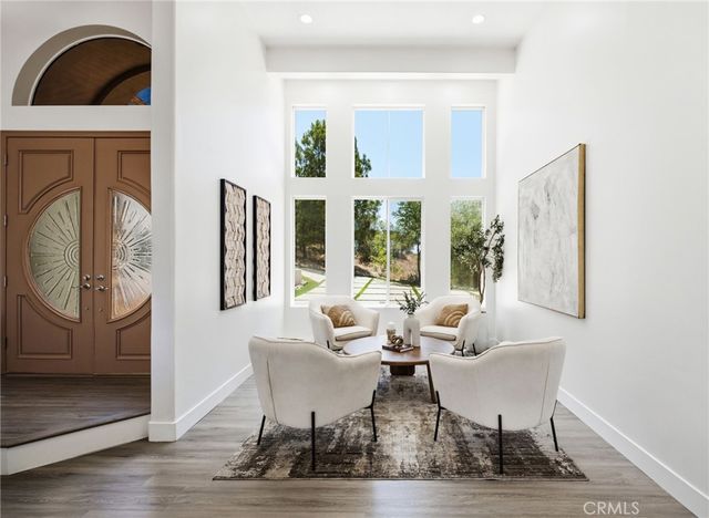1094 Hillcrest View Lane, Fallbrook, CA 92028