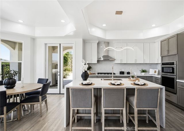 1094 Hillcrest View Lane, Fallbrook, CA 92028