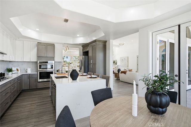 1094 Hillcrest View Lane, Fallbrook, CA 92028